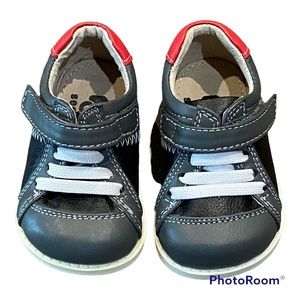 See Kai Run | Black & Red Jalin Sneaker